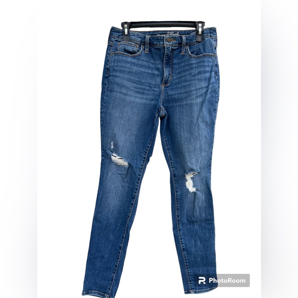 Universal Thread High Rise Skinny Distressed Blue Jeans Size 12/31R